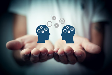 房产销售人员需要什么专业知识和技巧呢-