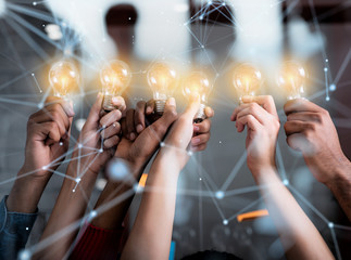 吴亚军的人物事件