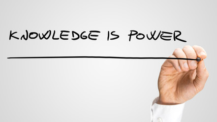 房地产座谈会释放重要信号 跟进收紧调控？