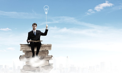 房地产座谈会释放重要信号 跟进收紧调控？