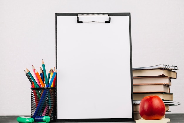 房地产座谈会释放重要信号 跟进收紧调控？