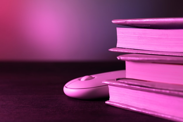 吴亚军的人物事件